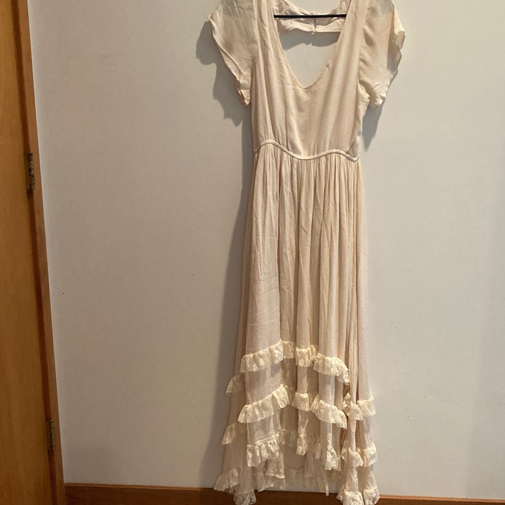 Elegant Cream Maxi Dress